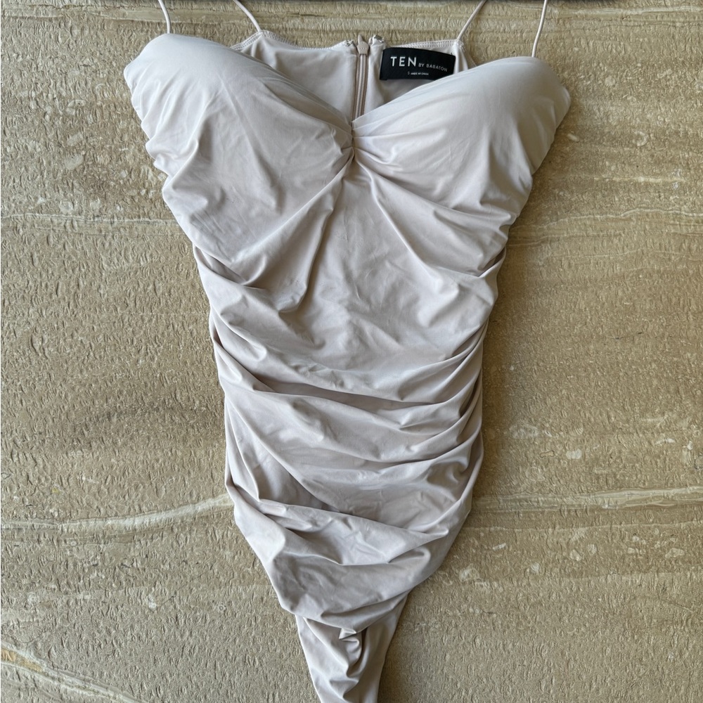 Aritzia Babaton Bodysuit size small